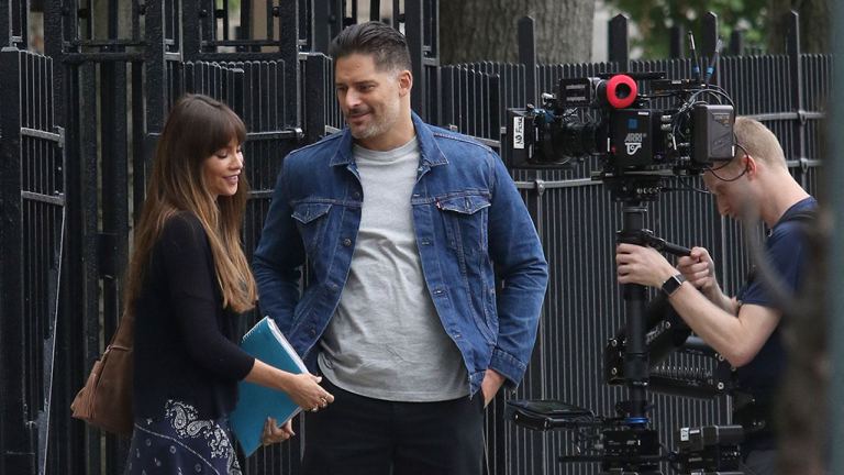 Sofia Vergara and Joe Manganiello filming Stano together in Queens. Photograph courtesy of Splash News.