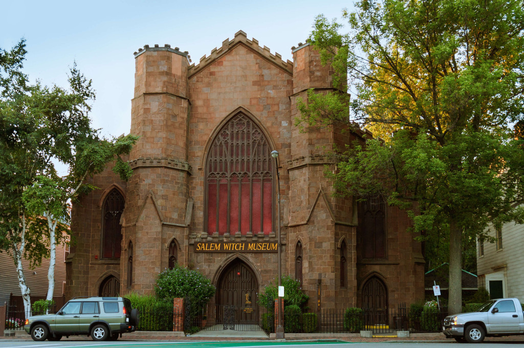 Front view of the witch museum of Salem city. Image by ©Pierdelune/Shutterstock