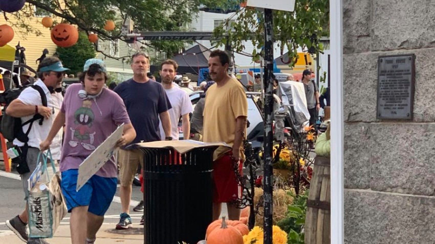 Adam Sandler showcases team spirit – on set – Massachusetts Film